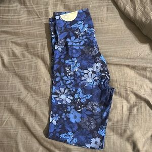 NWT! Aerie real me xtra 7/8 leggings.